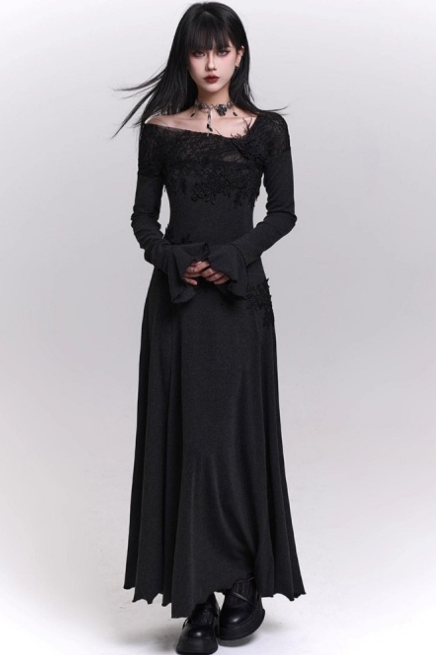 グレーオフショルダーニットドレス