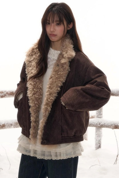 リバーシブルボリュームファーショートコート