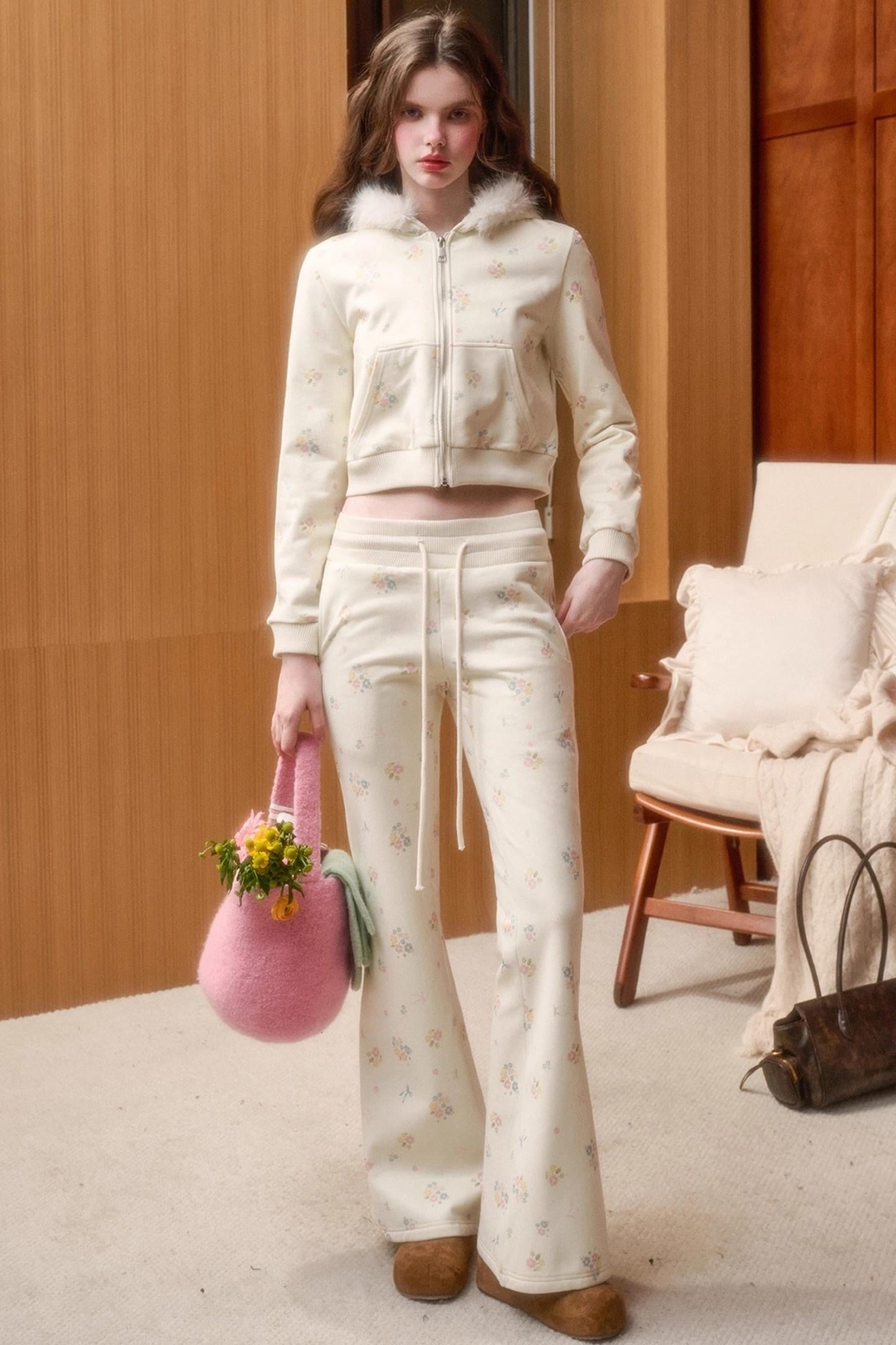 フローラルフラワーファーフードジャケット+ルーズコート+ロングパンツ