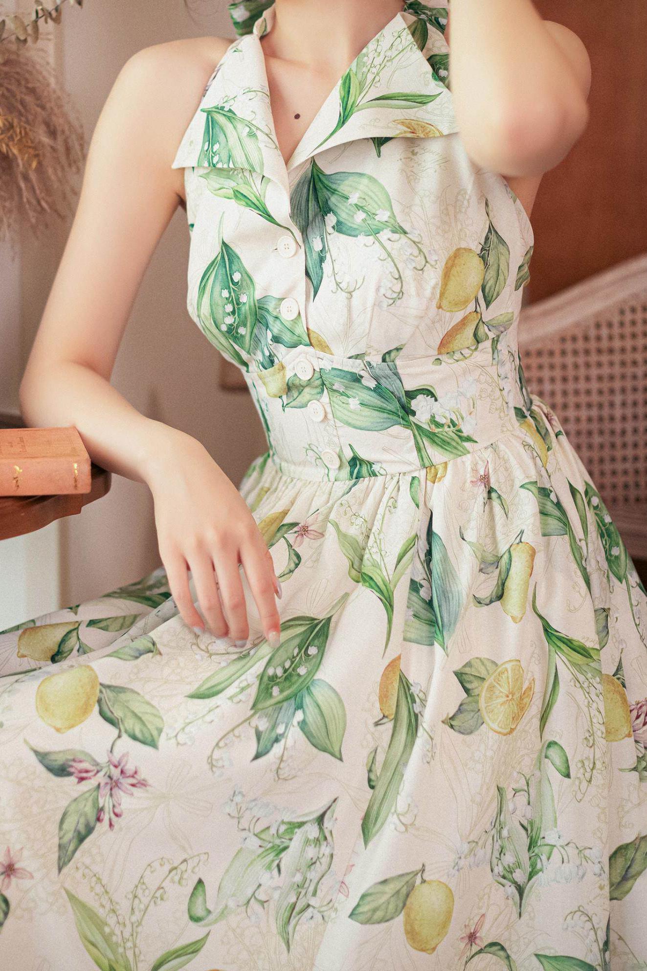 Retro Elegant Halter Neck French Flare Dress