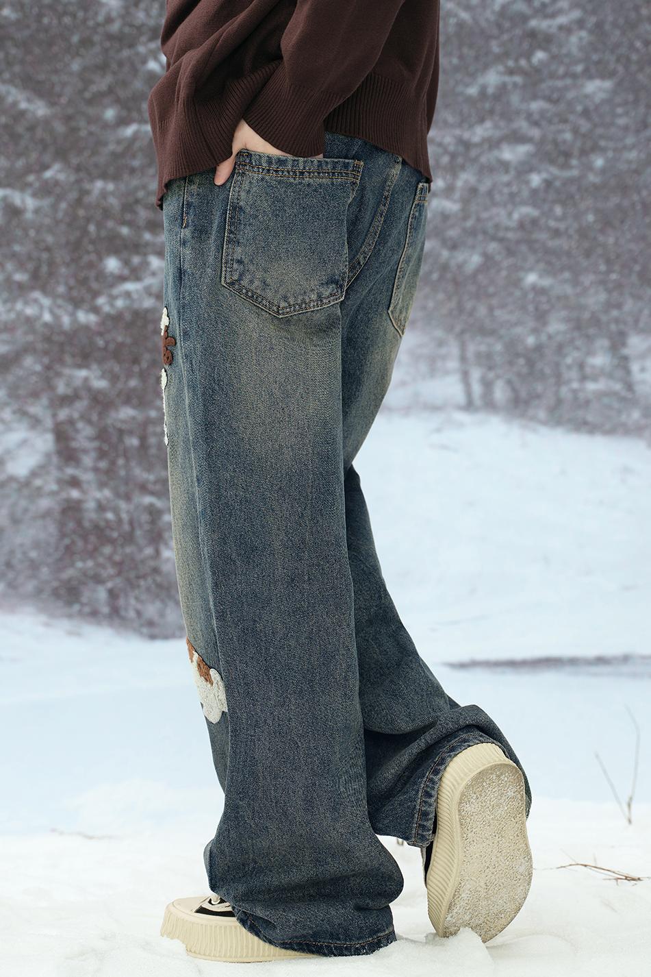 ストレートフィットエンブロイダリーデニムパンツ