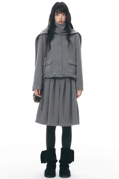 レトロトップス+プレッピープリーツスカート+スカーフ