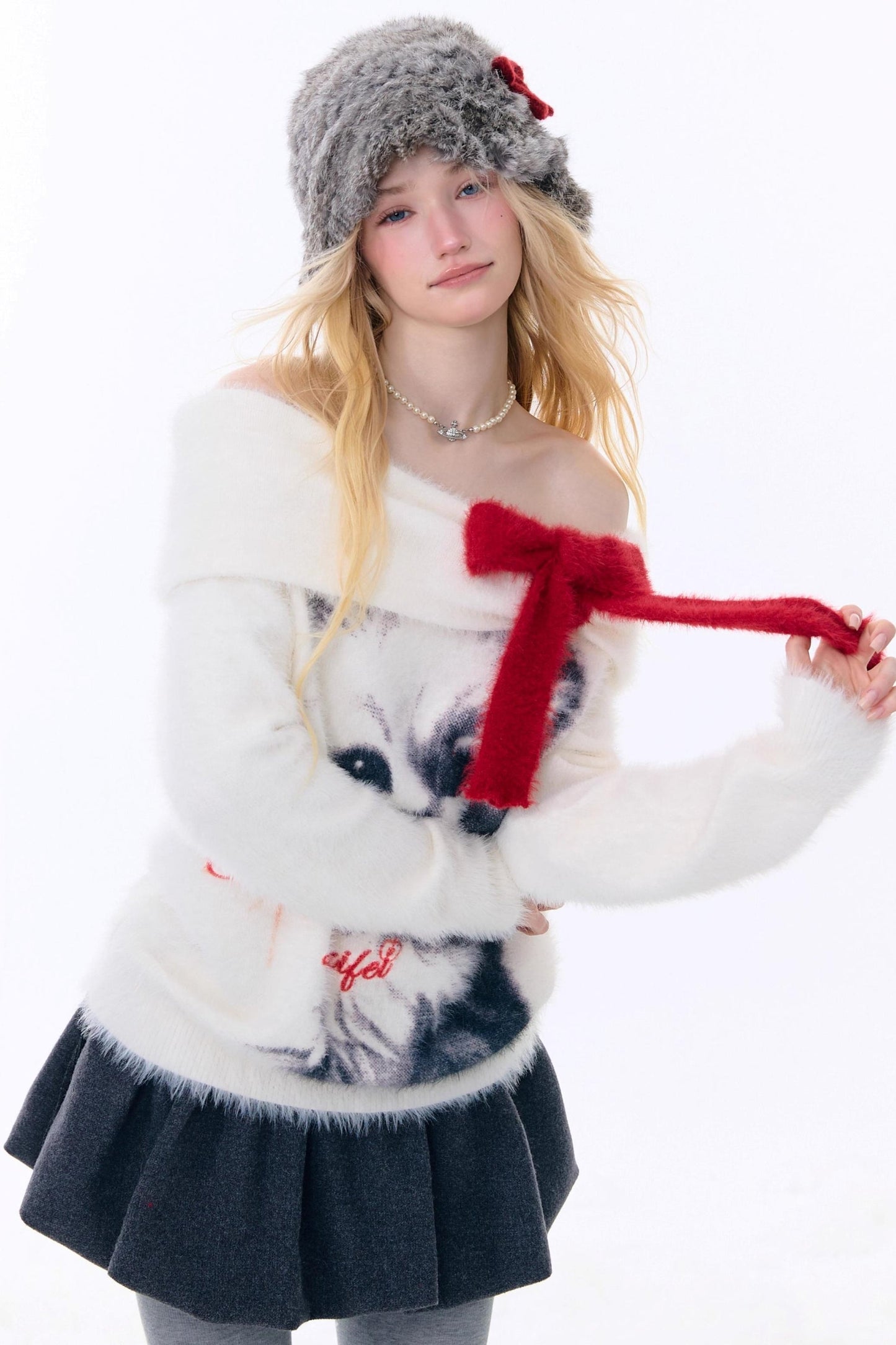 Cat print off-the-shoulder sweater