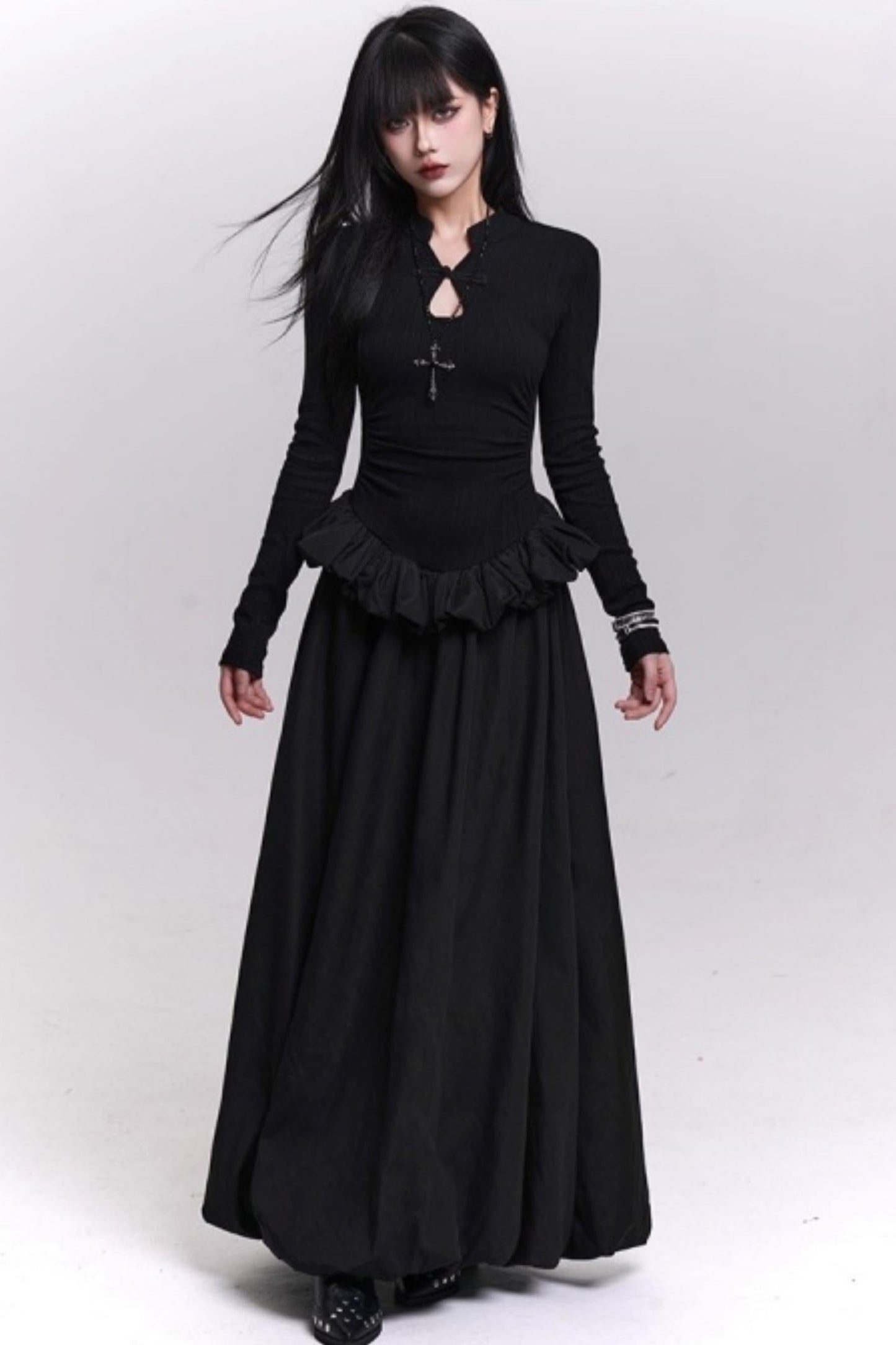 ブラックニットボディコンドレス