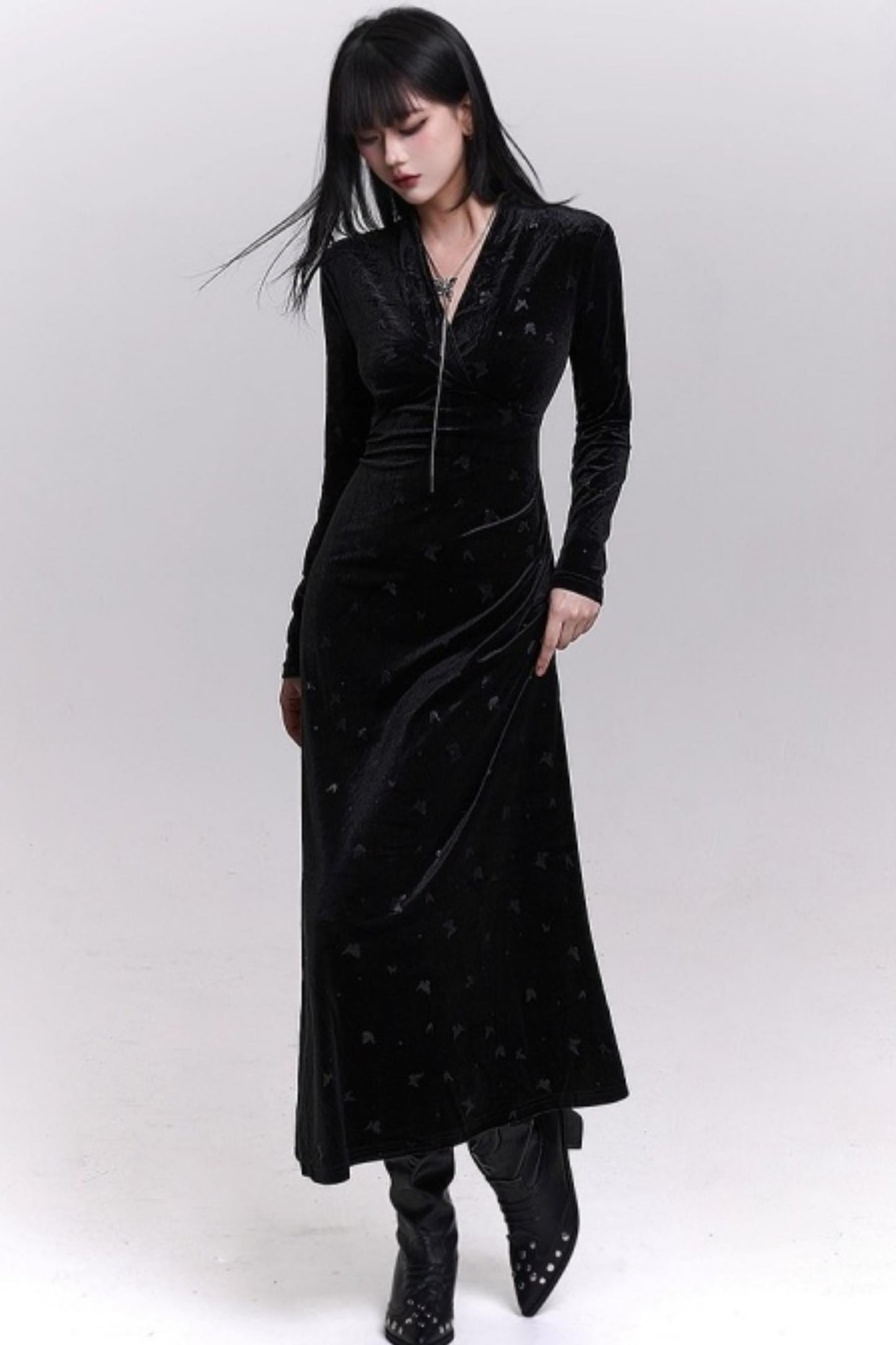 ブラックベルベットバタフライドレス