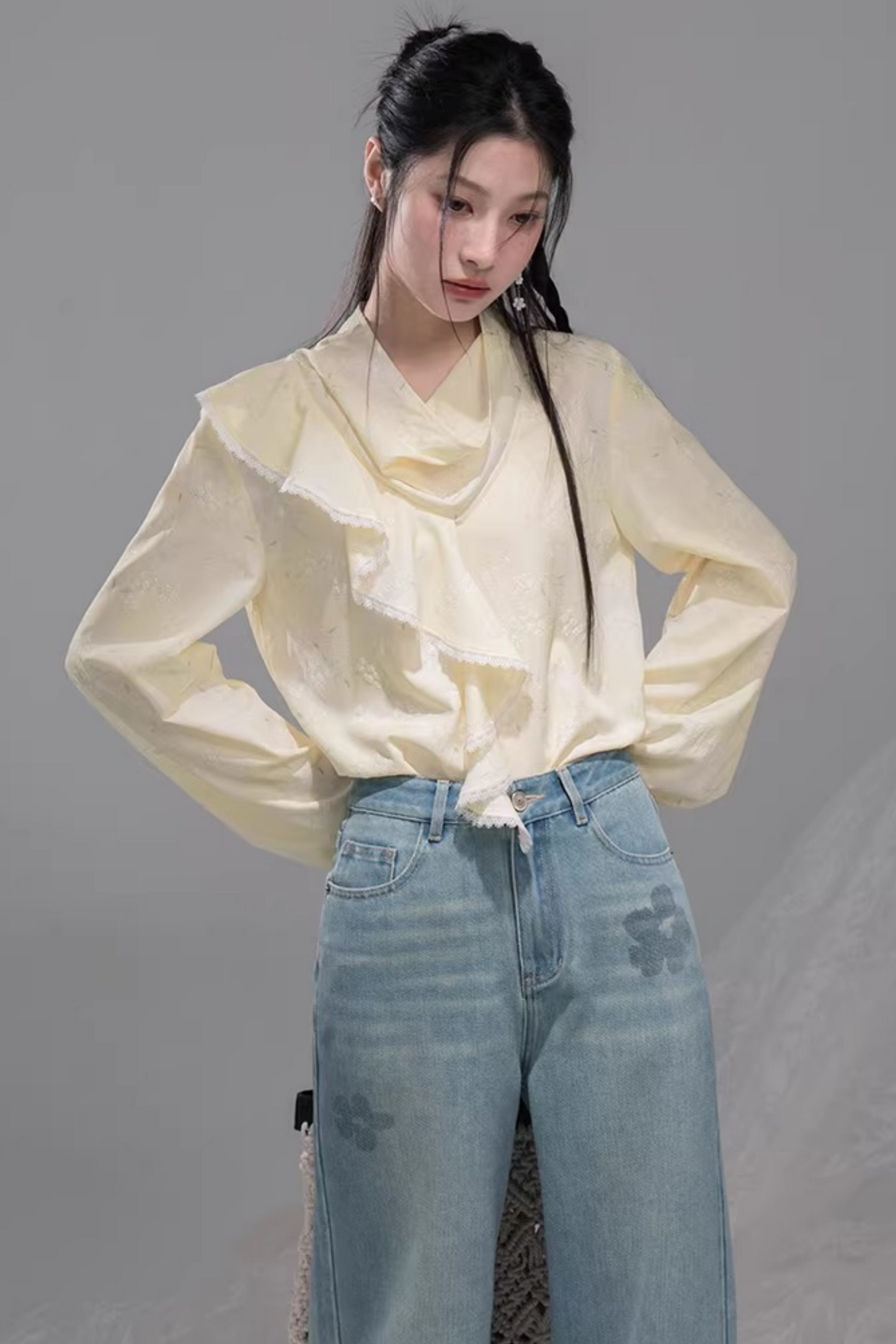 レモンイエローフラッフルブラウス