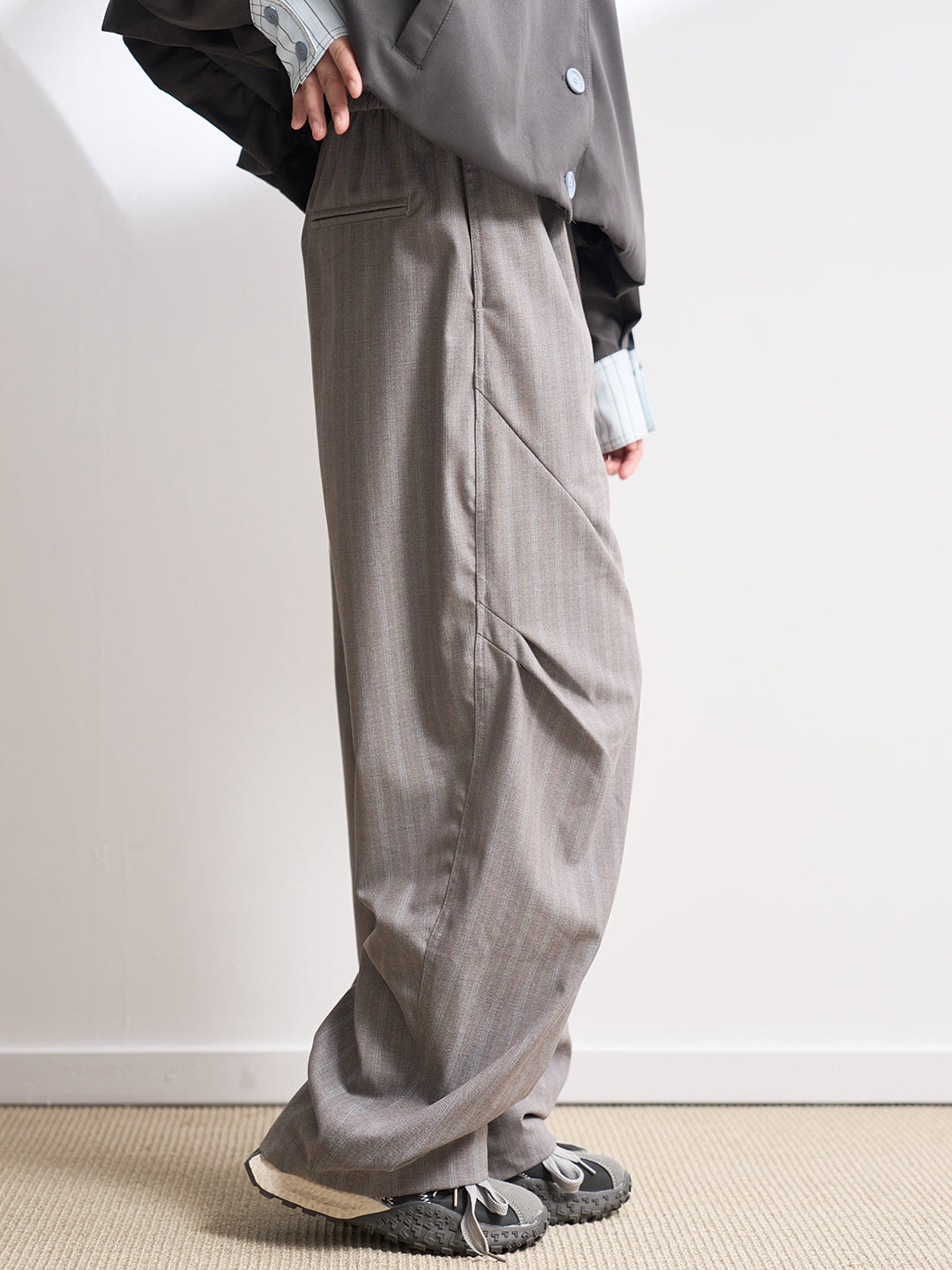 ストライプストレートプリーツパンツ