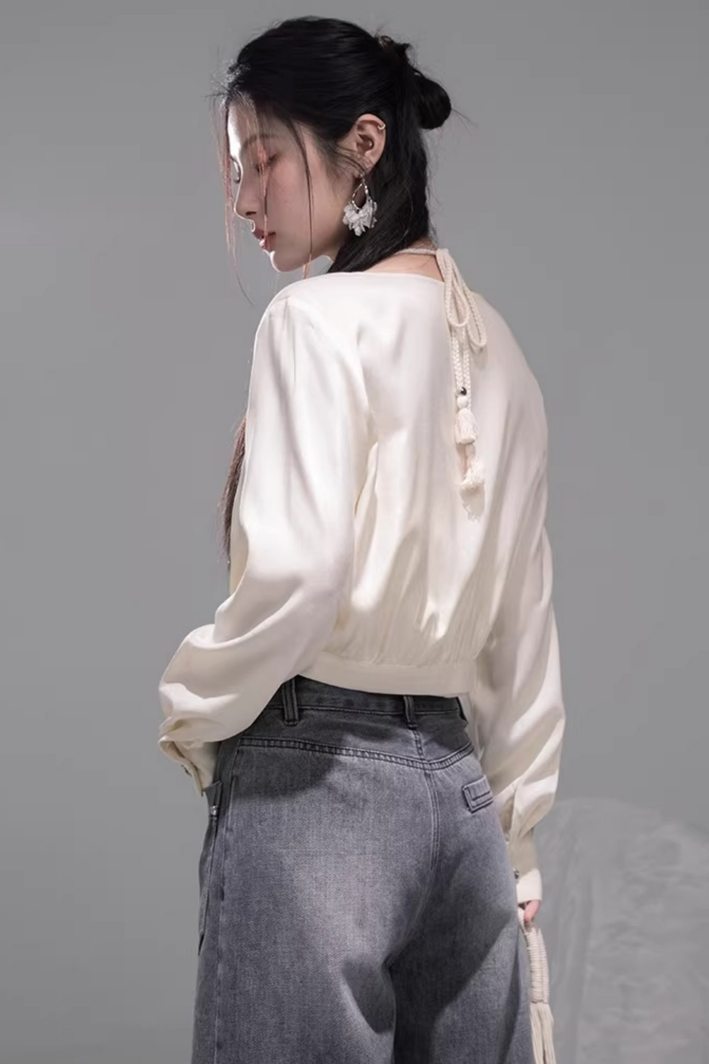 テーラリングトップス+ホルターネックベスト