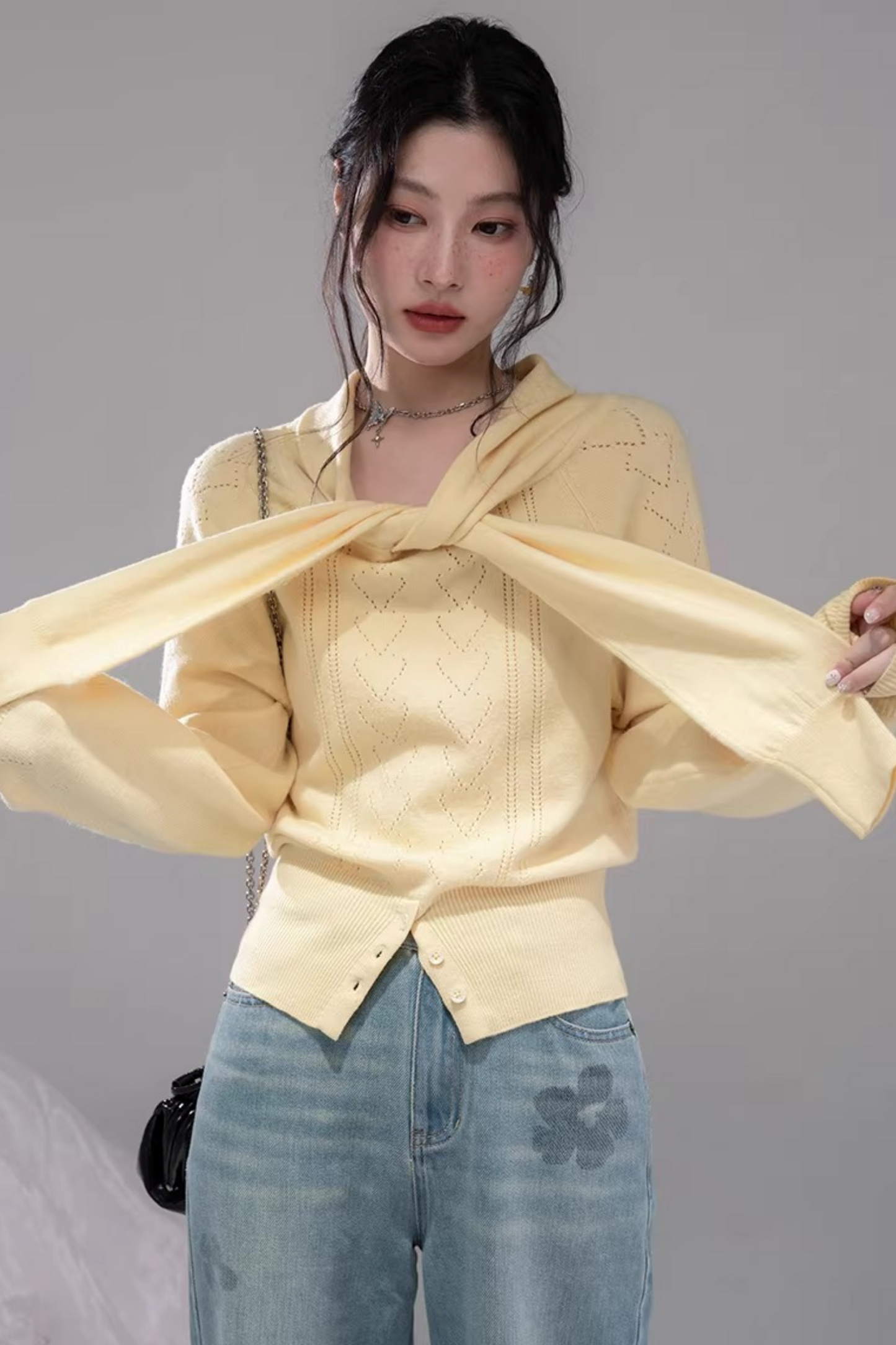 ミルキーイエローワンラインショルダートップス