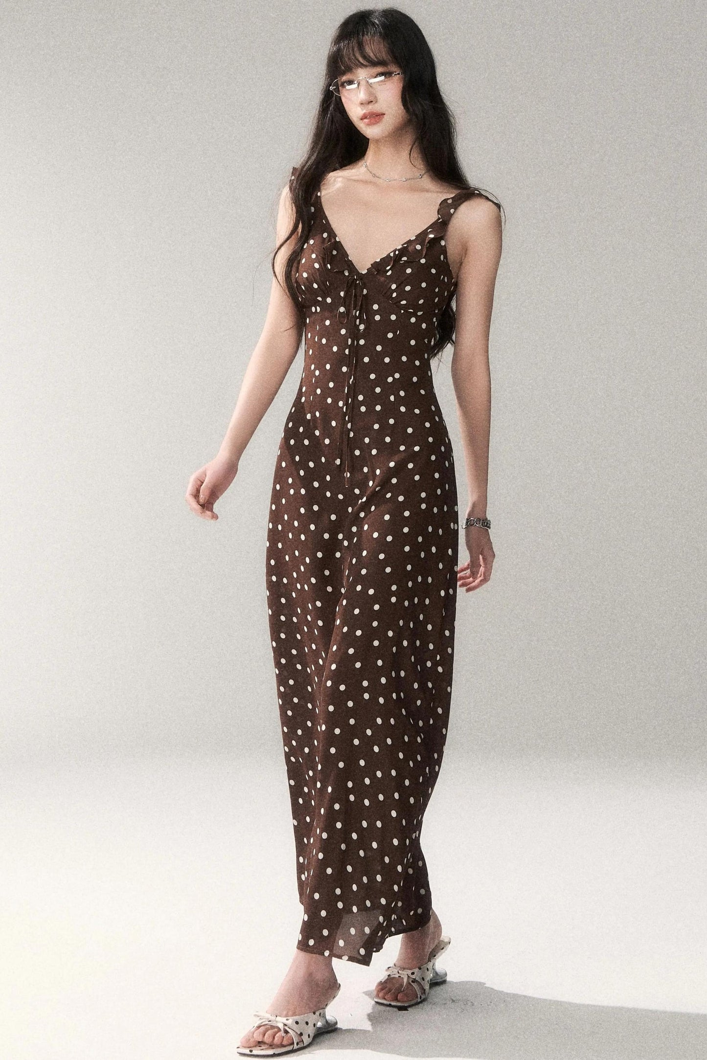 Braunes Polka-Dot-Trägerkleid