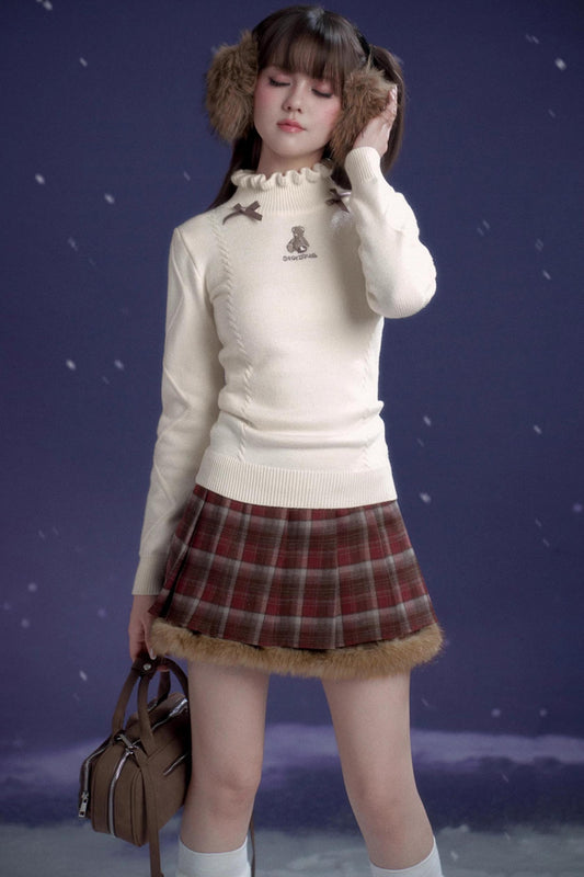 チェックファースカート+ハイネックトップス+ダッフルファーコート