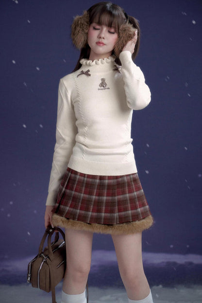 チェックファースカート+ハイネックトップス+ダッフルファーコート