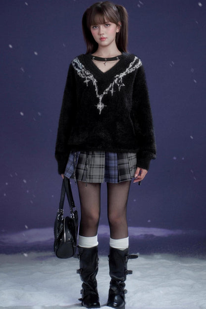 Vネッククロスチョーカーセーター