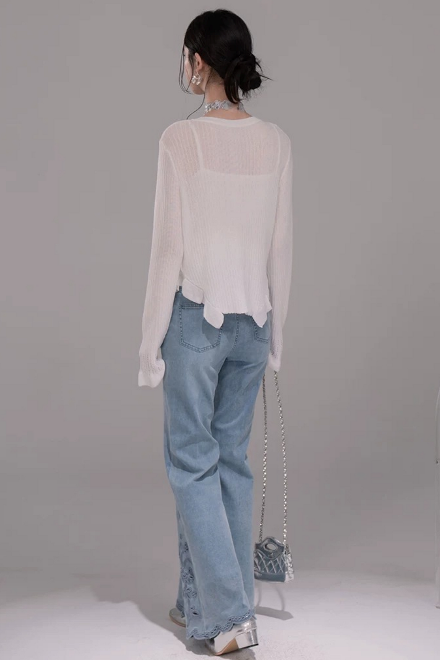 フローラルエンブロイダリーデニムブルーショートパンツ＋フレアロングパンツ