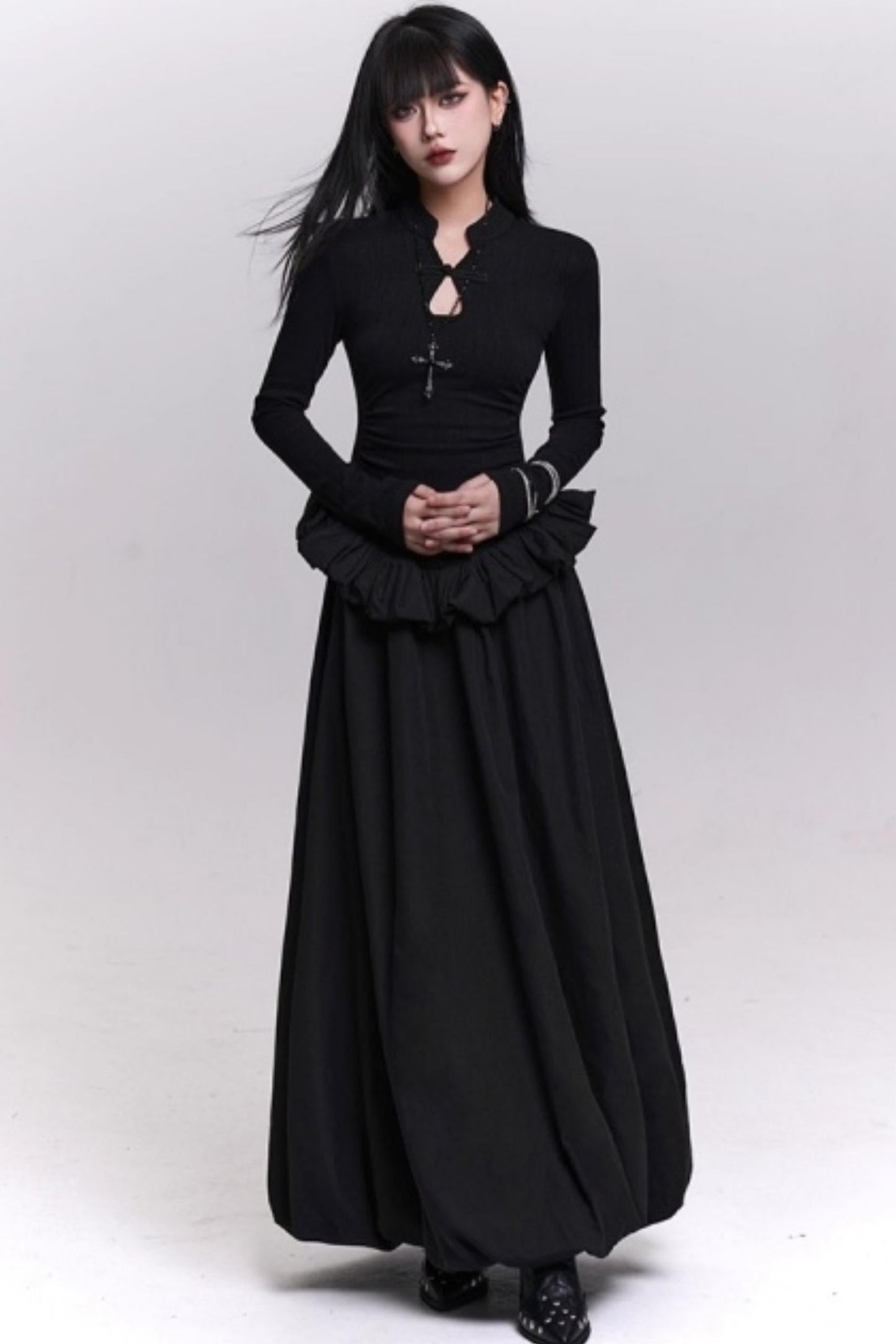 ブラックニットボディコンドレス