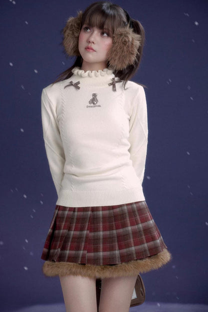 チェックファースカート+ハイネックトップス+ダッフルファーコート