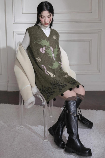 ダークグリーンニットベスト