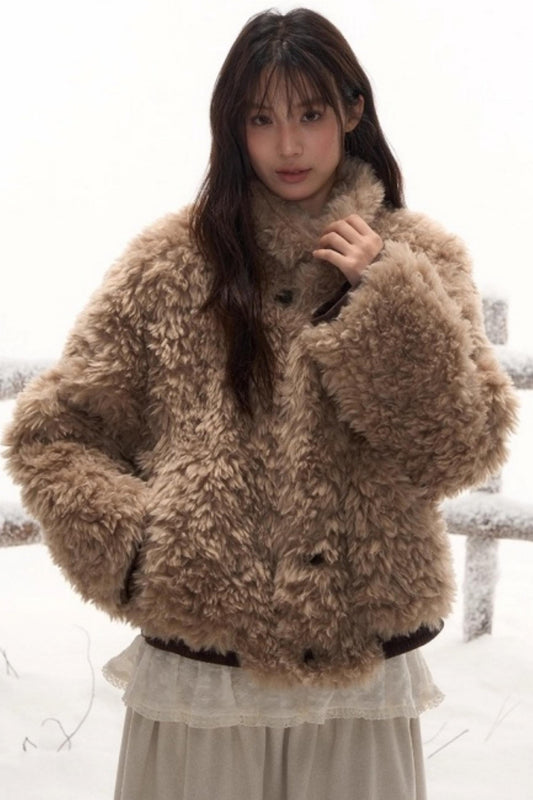 リバーシブルボリュームファーショートコート