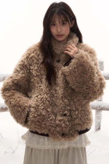 リバーシブルボリュームファーショートコート