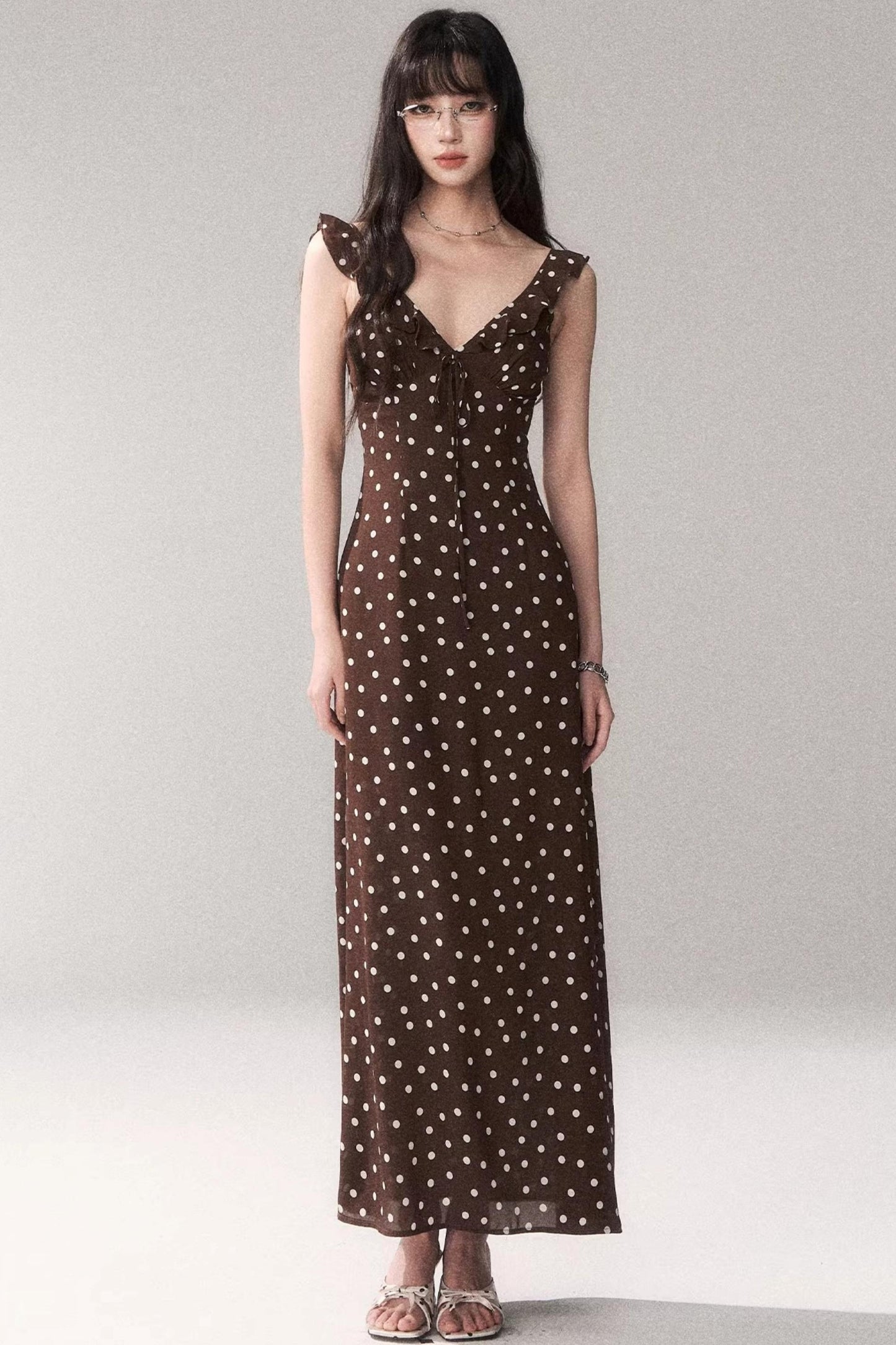 Braunes Polka-Dot-Trägerkleid