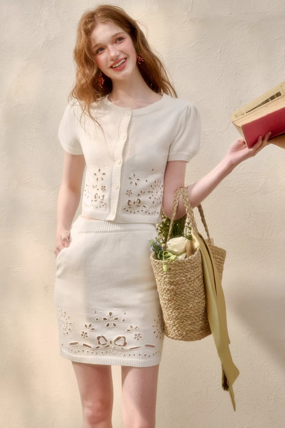 パフスリーブフレンチトップス＋スカート