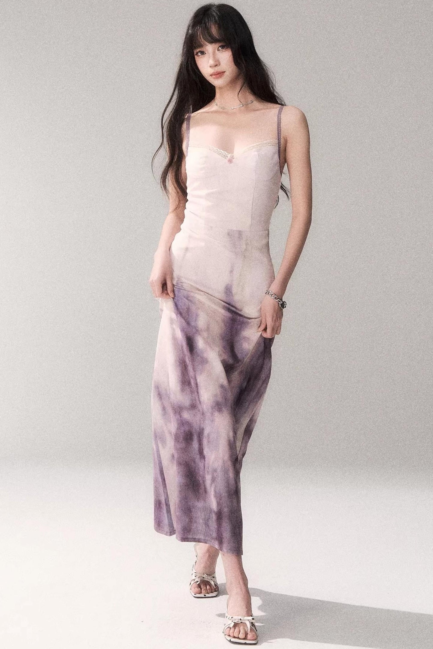 Lila-Abendbrise-Kleid