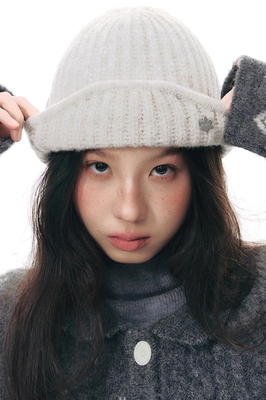 モードカフスビーニー