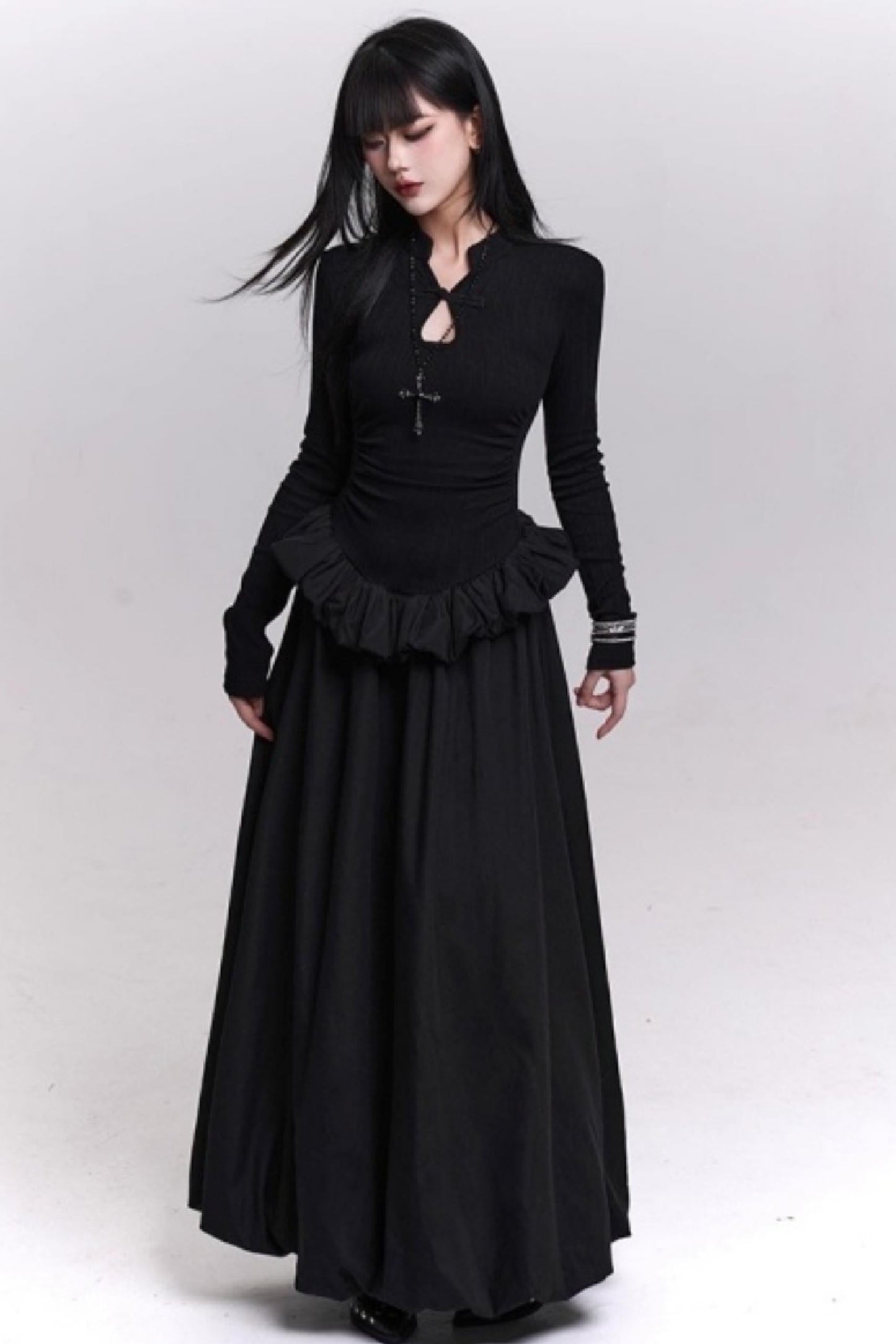 ブラックニットボディコンドレス