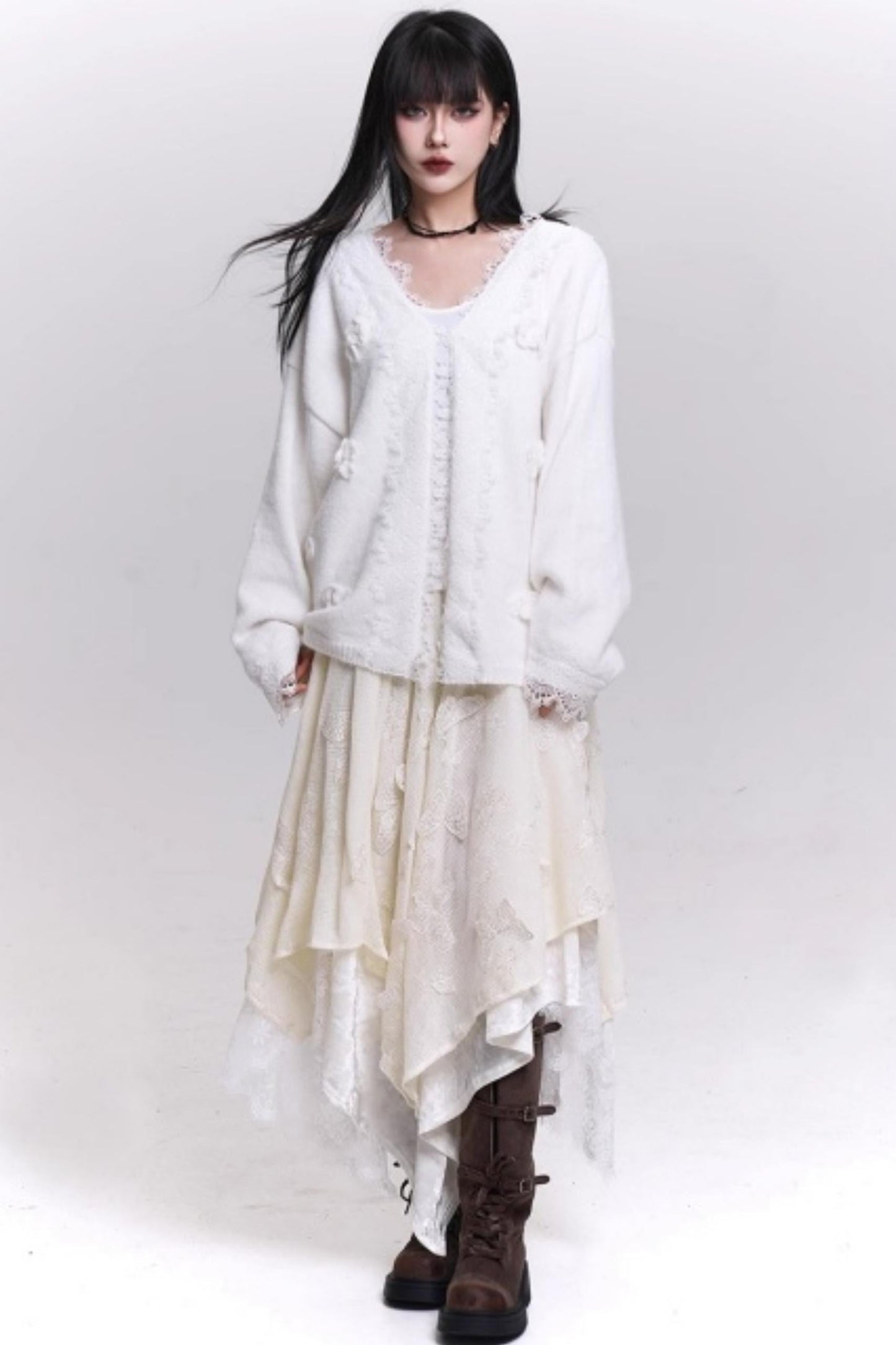 オフホワイトバタフライモチーフスカート