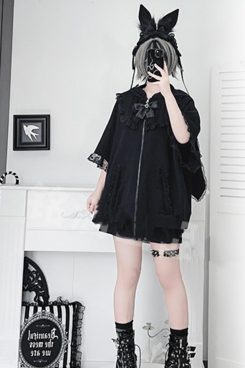 レースバニーサブカルジャケット+ショートパンツ