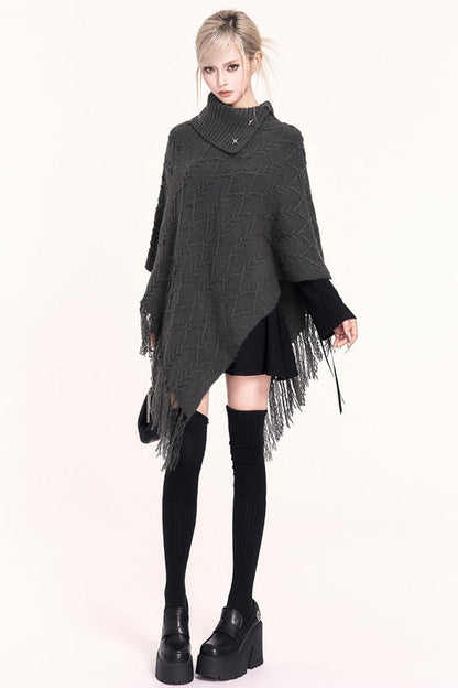 アシンメトリーケープスタイルセーター