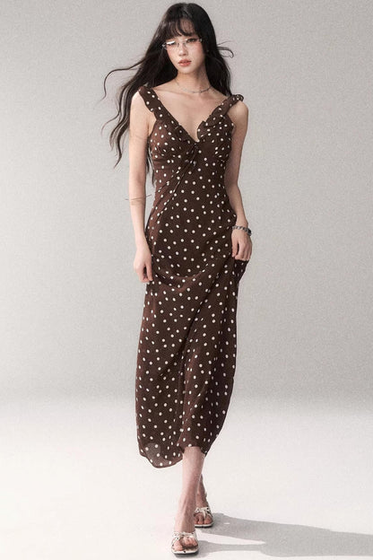 Braunes Polka-Dot-Trägerkleid
