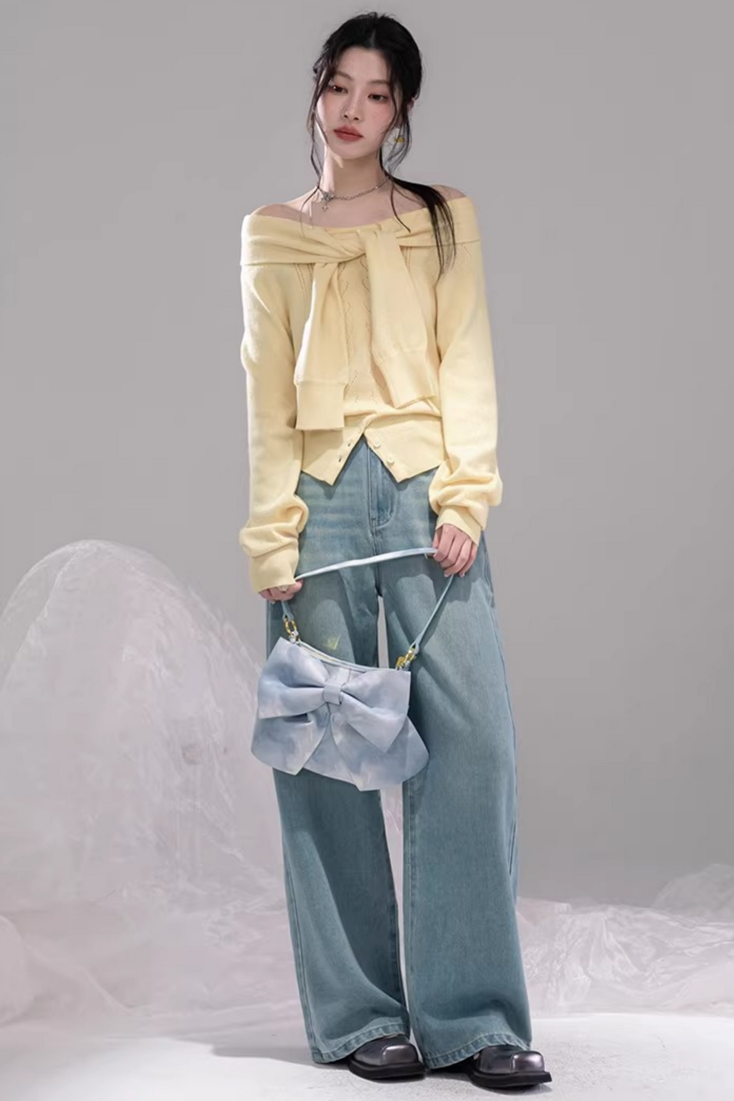 ミルキーイエローワンラインショルダートップス