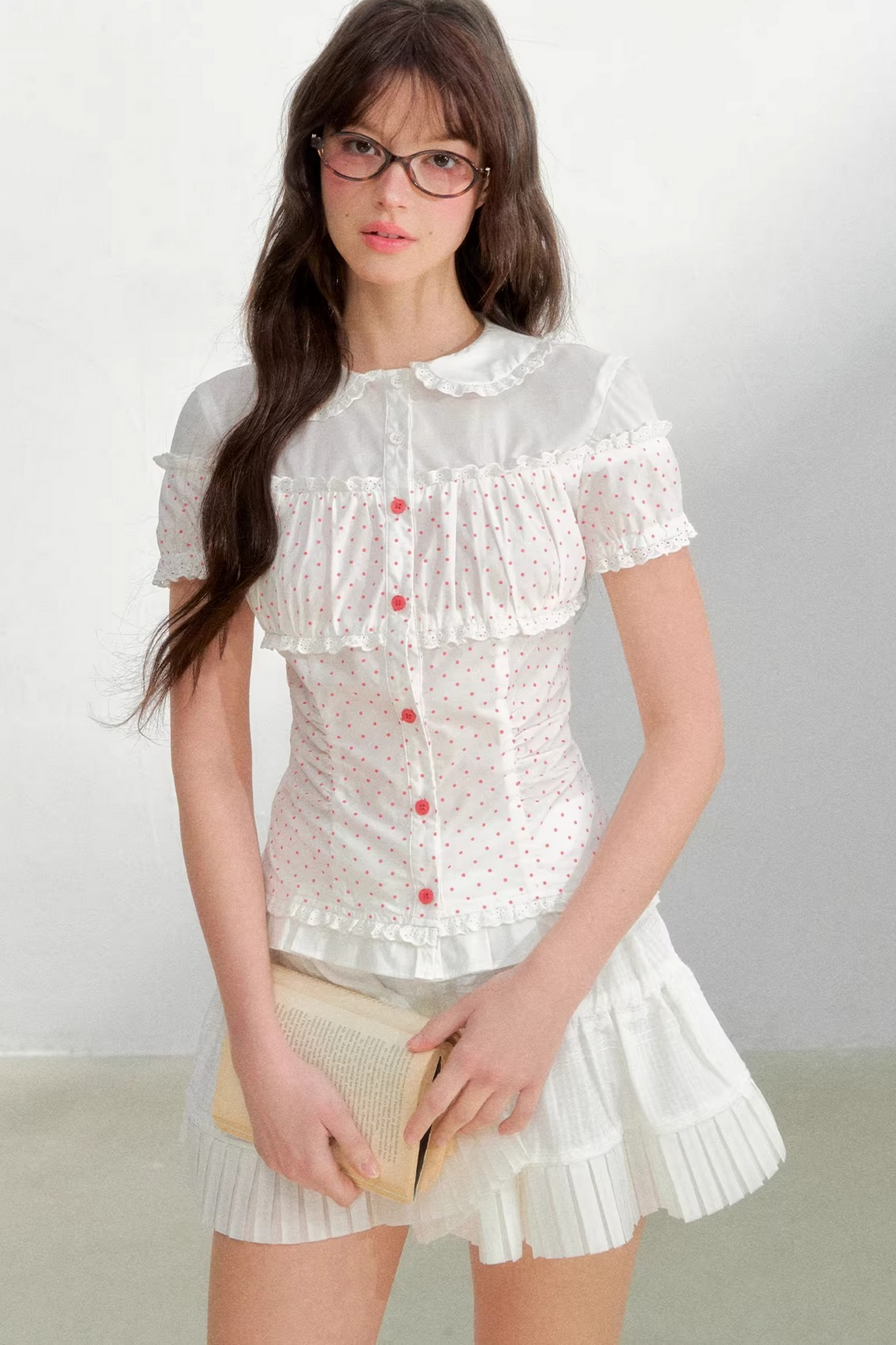 Blusa de algodón y lino con lunares