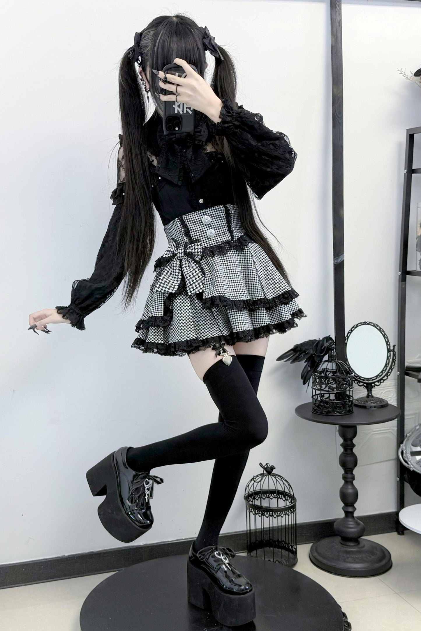 Doll Dark Kawaii Lace Ruffle Skirt