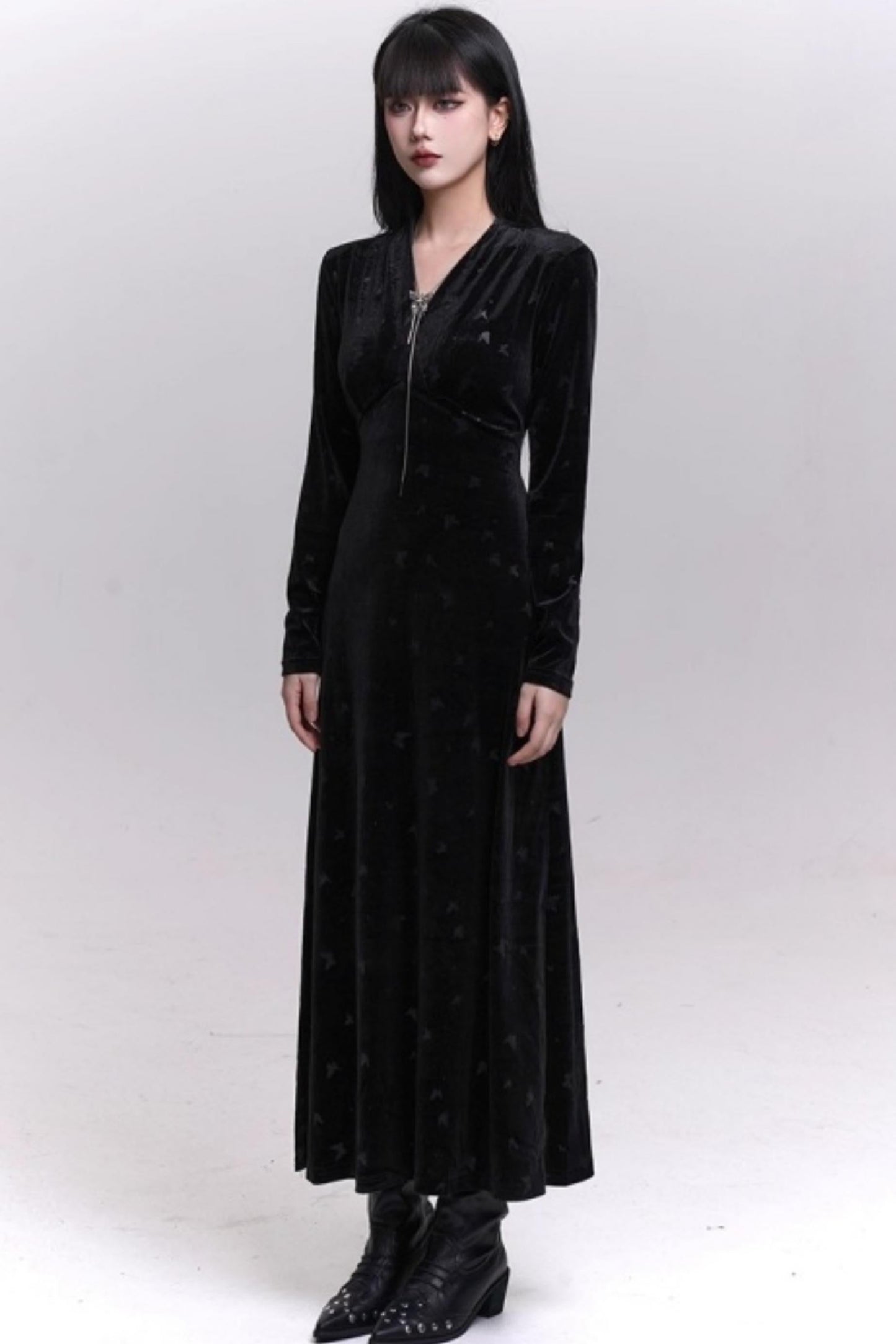 ブラックベルベットバタフライドレス