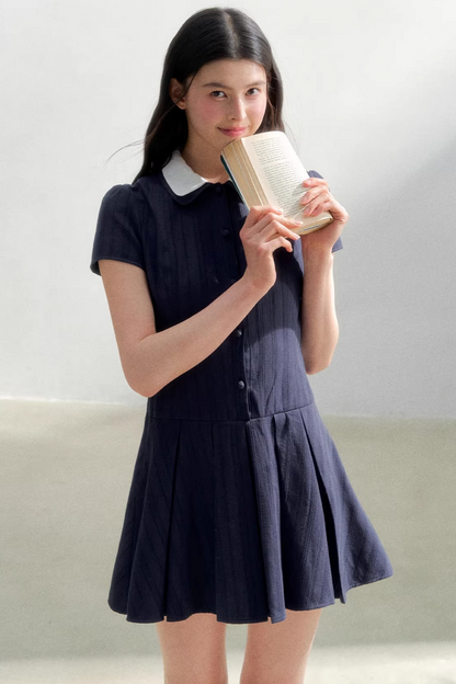 复古学院风衬衫连衣裙