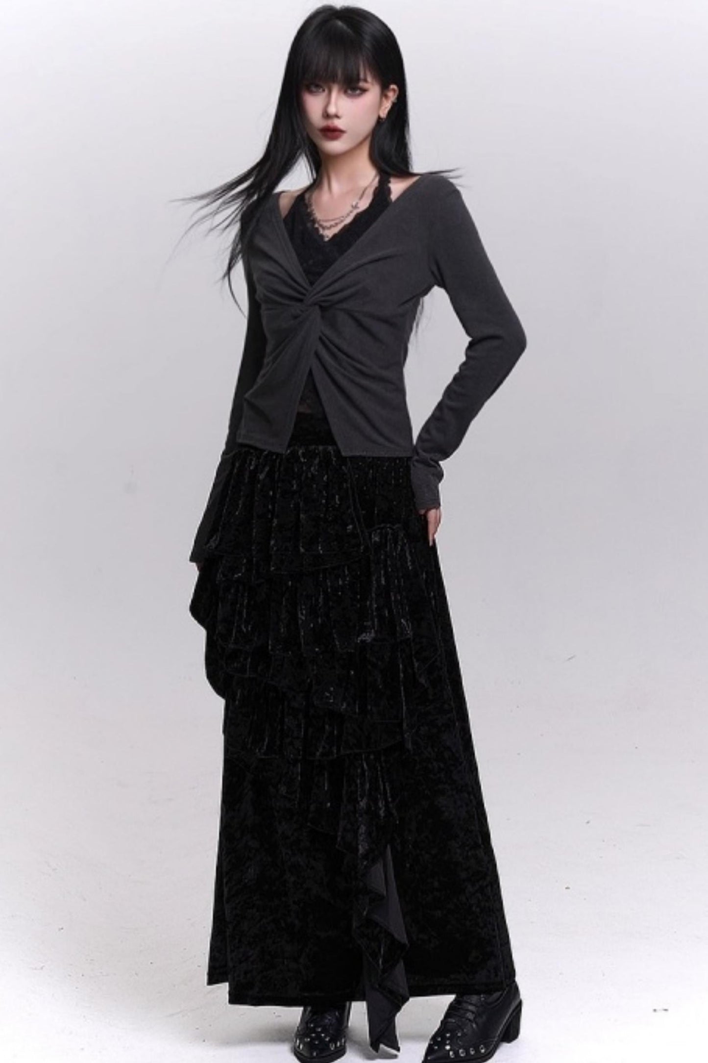 Dark velvet hem skirt