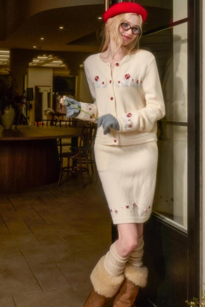 スイートベリーニットトップス+タイトスカート