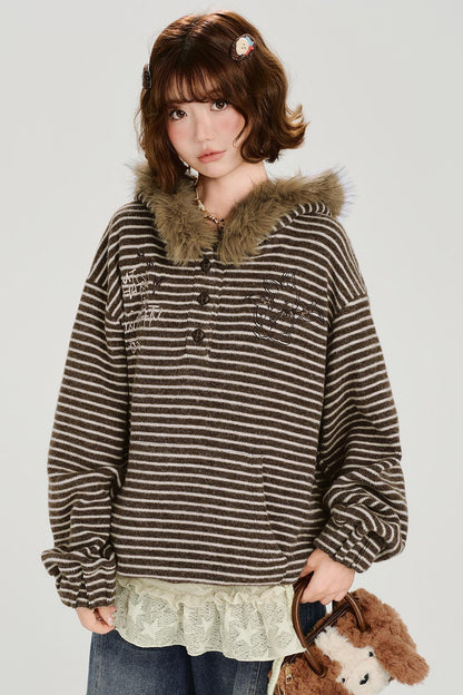 ボーダーファーカラーフーデッドスウェット