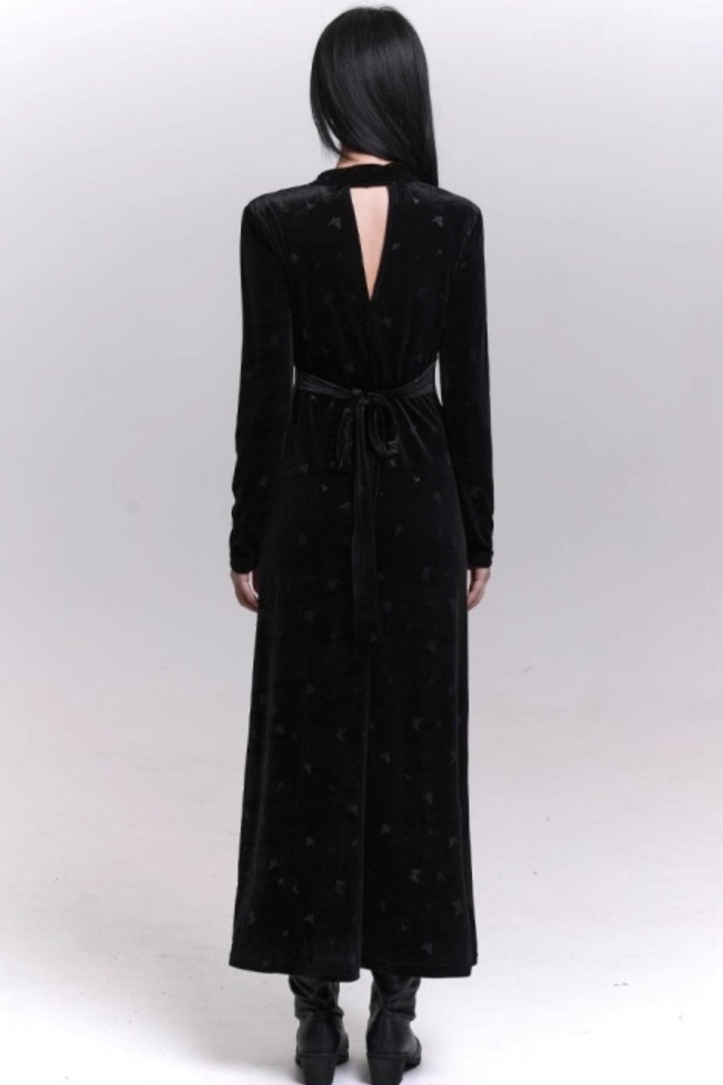 ブラックベルベットバタフライドレス