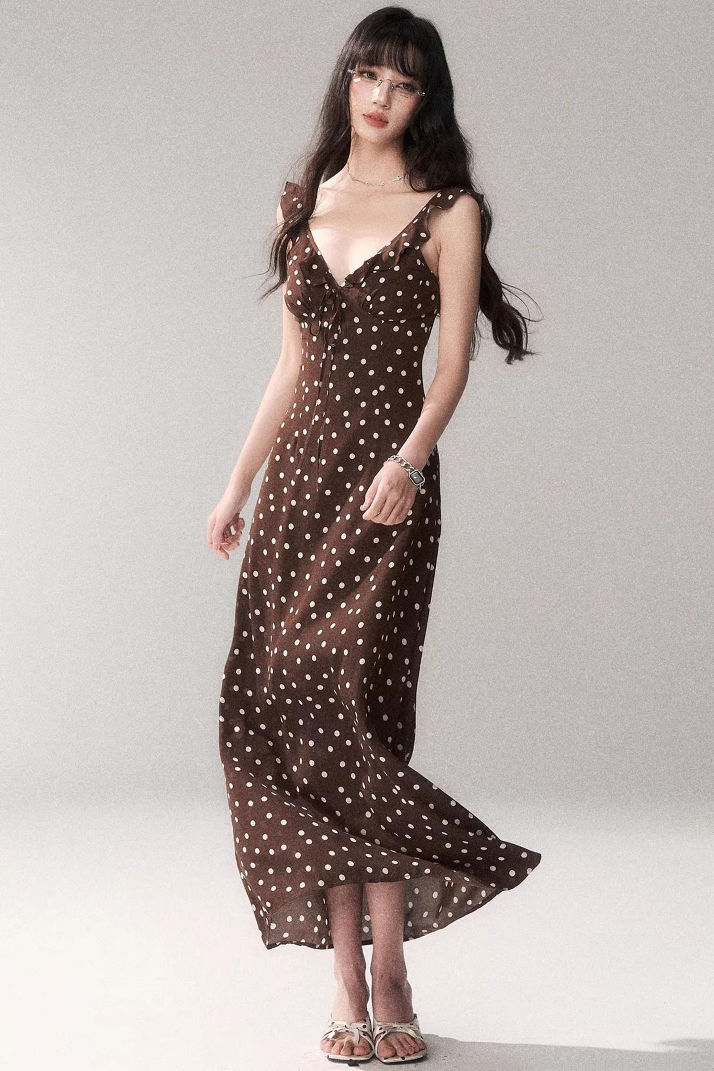 Braunes Polka-Dot-Trägerkleid