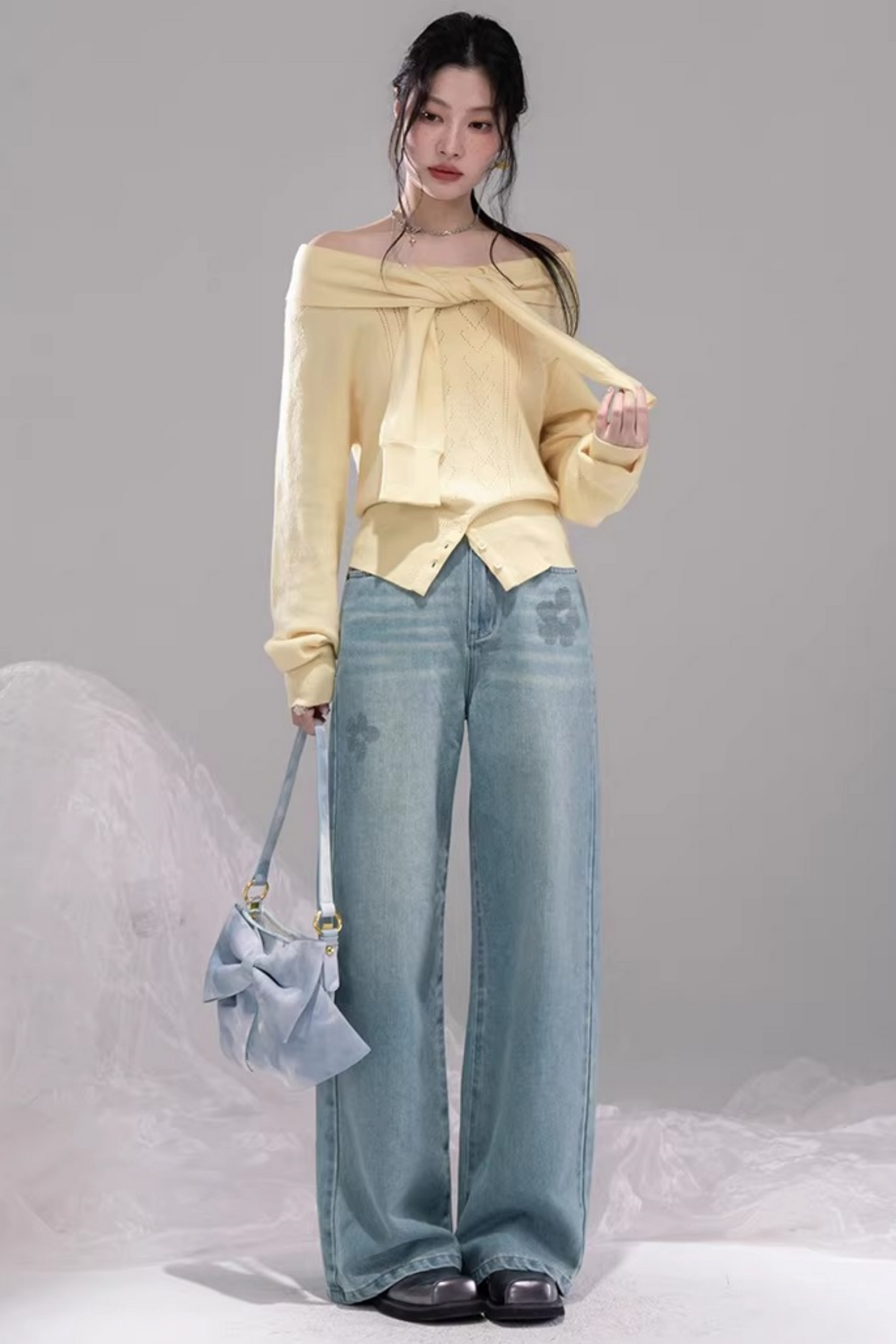 ミルキーイエローワンラインショルダートップス