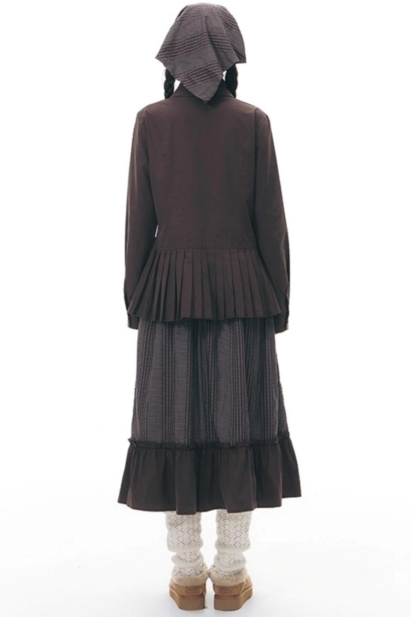 ラッフルダブルブレスタフリルトップス