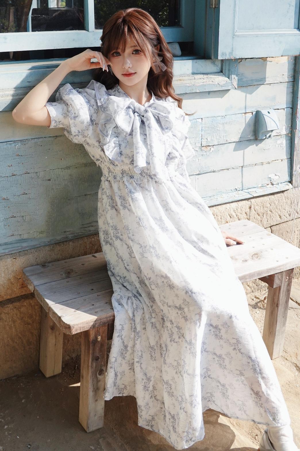 Floral Puff Sleeve Dress