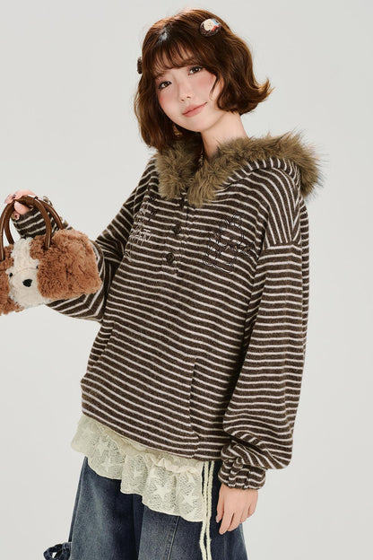 ボーダーファーカラーフーデッドスウェット