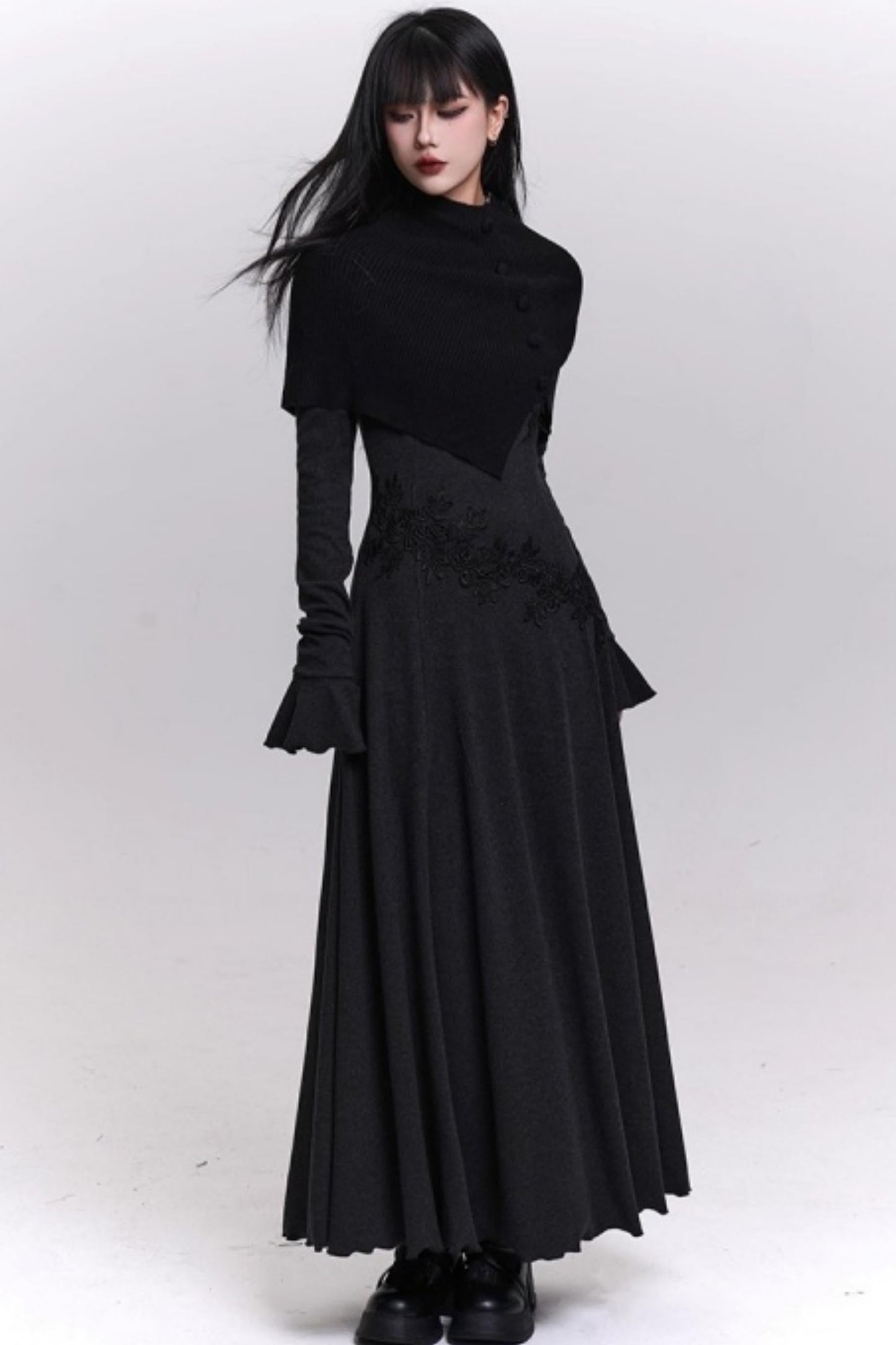 グレーオフショルダーニットドレス