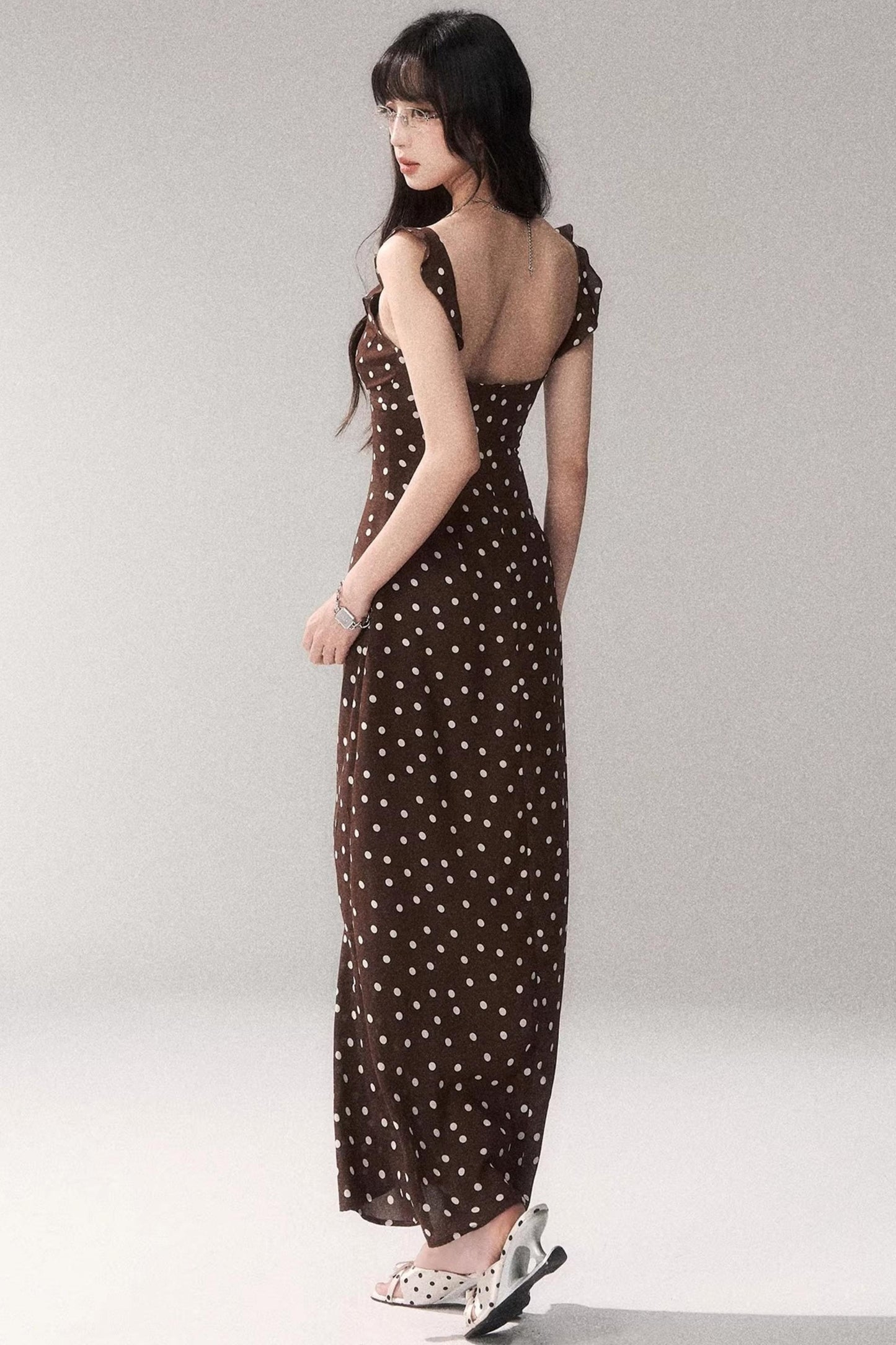 Braunes Polka-Dot-Trägerkleid