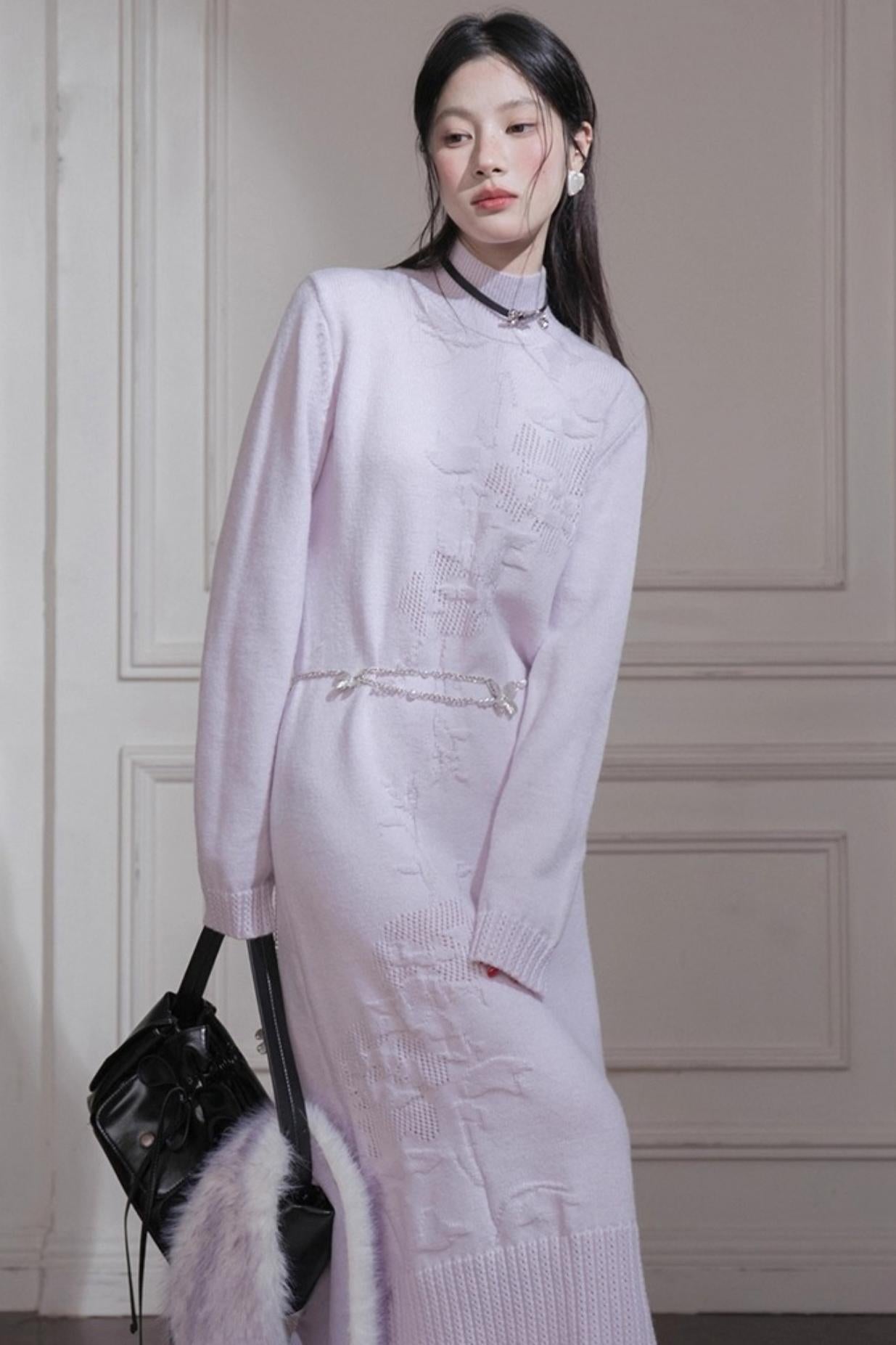 タートルネックニットドレス