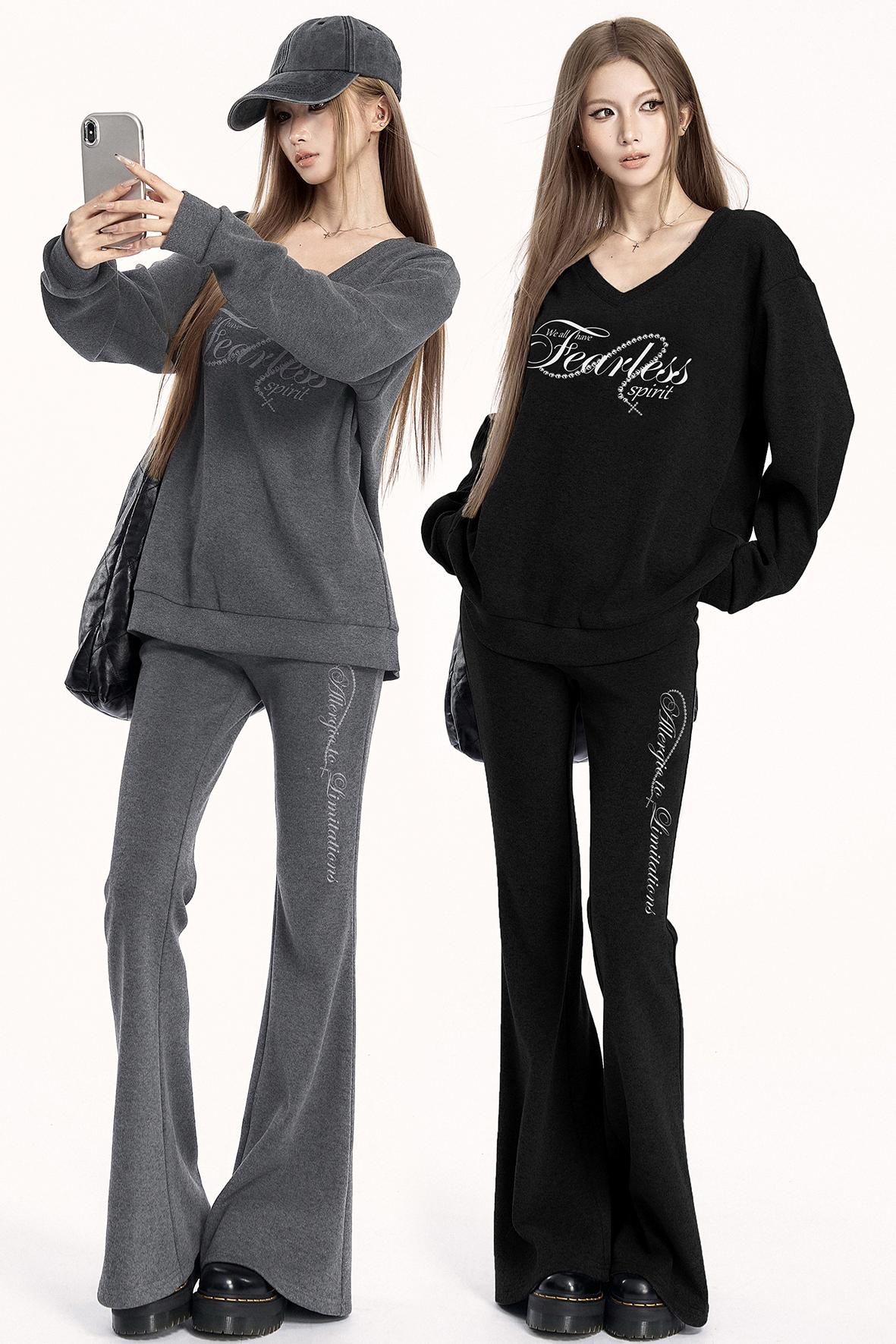 Brushed V-Neck Sweatshirt Setup